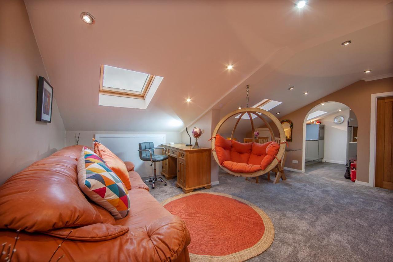 Premium 2Nd Floor 2 Bed Apt Sleeps 4 Adults In Oban Town 외부 사진